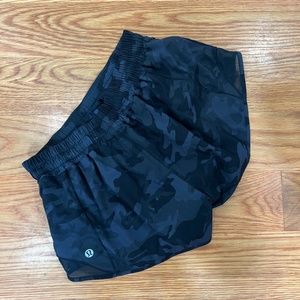 Lululemon Hotty Hot Shorts | Size 4